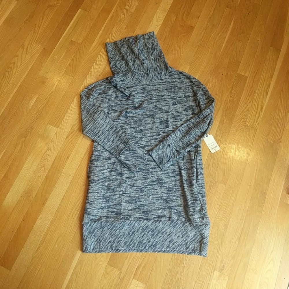 Cowl neck dress 👗